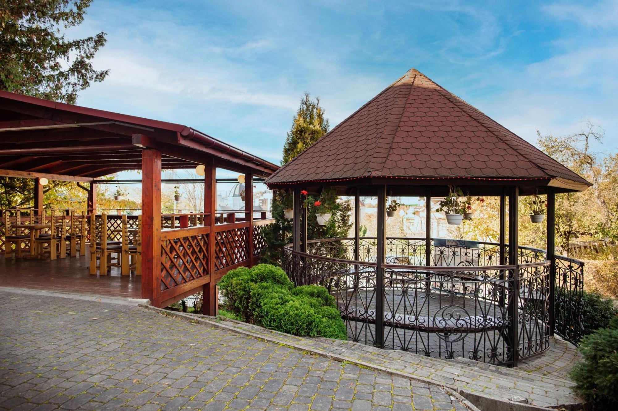 Club Ph Hotel Truskavets Exterior foto